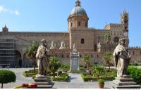 Photo Reference of Building Palermo 0009